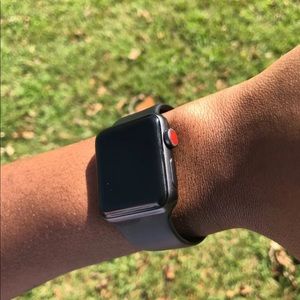 APPLE WATCH 38 mm WITH CELLULAR